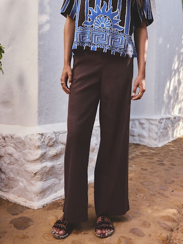 Wide Leg Pantalon Next en marron : devant