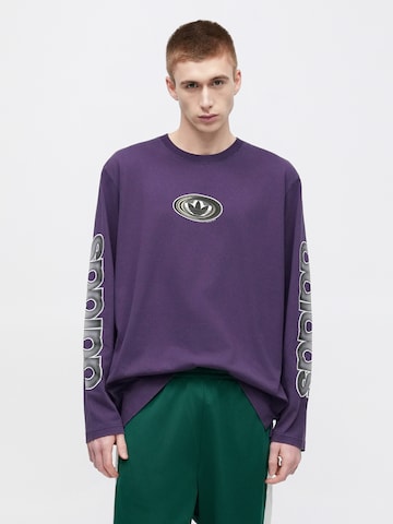 ADIDAS ORIGINALS T-shirt i lila: framsida