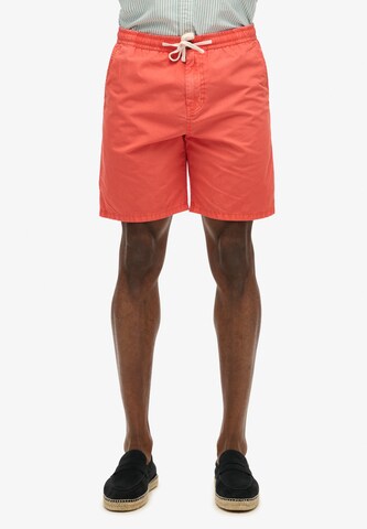 Regular Pantalon 'Essentials' Superdry en rouge : devant