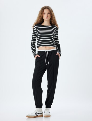 Koton Loose fit Trousers in Black