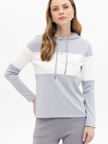 Passioni Sweatshirt in White: front
