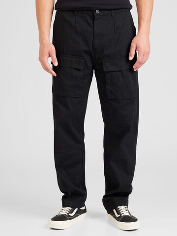 Denim Project Regular Cargo Pants in Black: front