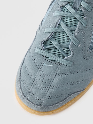 Nike Sportswear Platform trainers 'GATO' in Grey