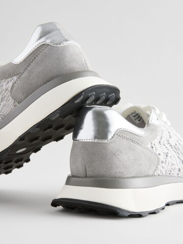 Baskets basses 'Forever Comfort®' Next en gris