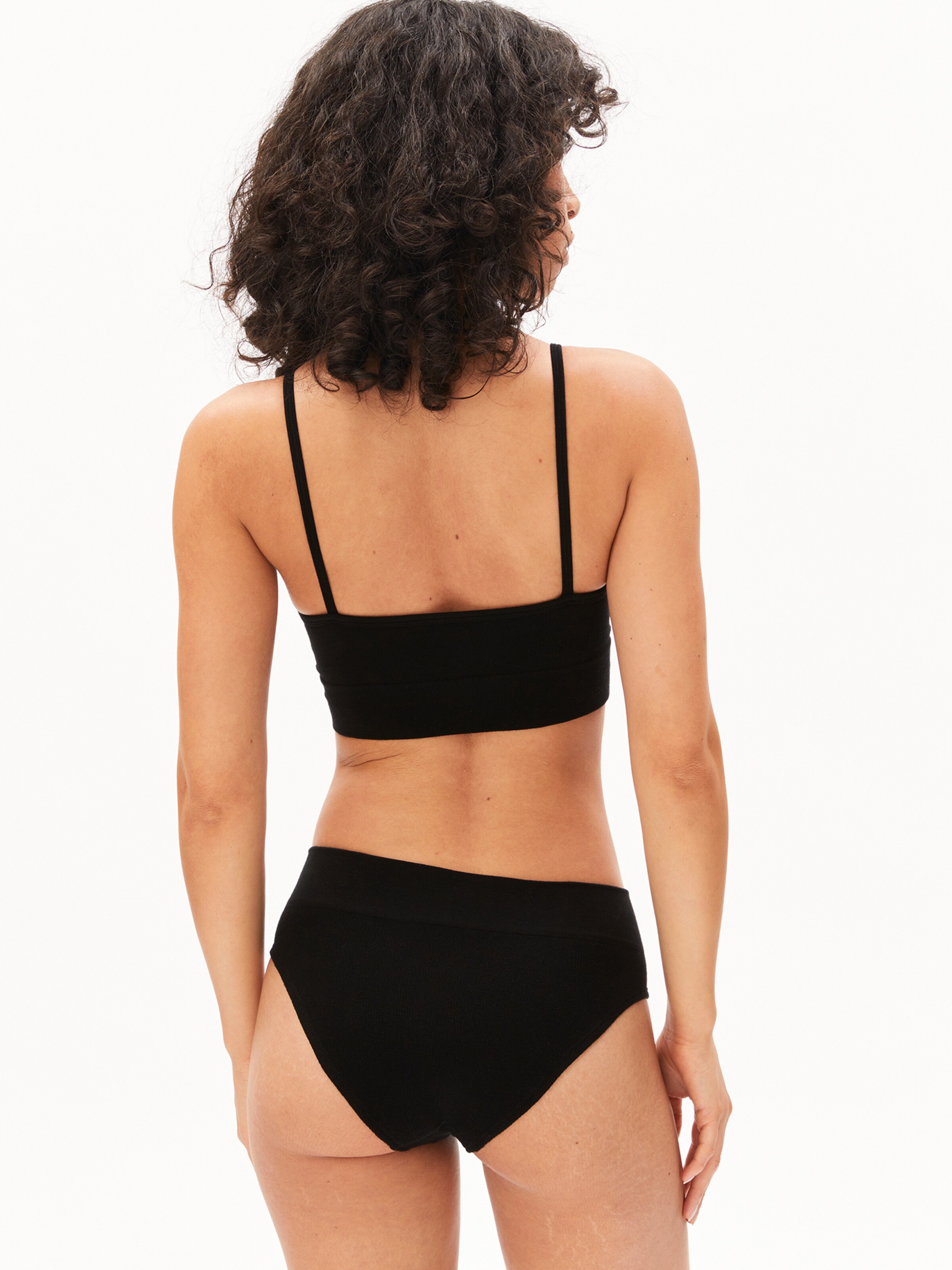 ARMEDANGELS Bustier BRALAA SEAMAALA in Schwarz: Vorderseite