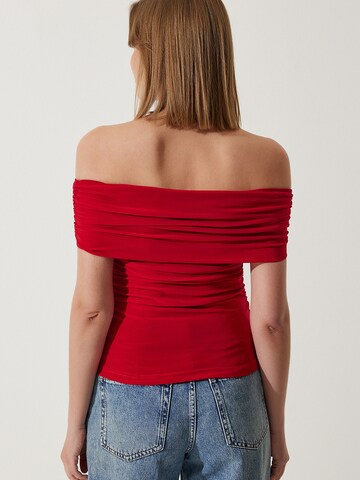 Happiness İstanbul - Blusa em vermelho