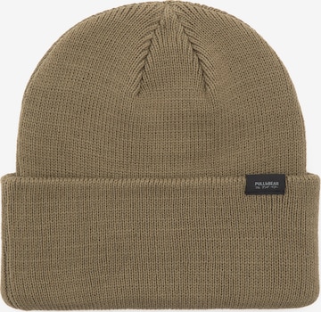 Căciulă de la Pull&Bear pe verde: față