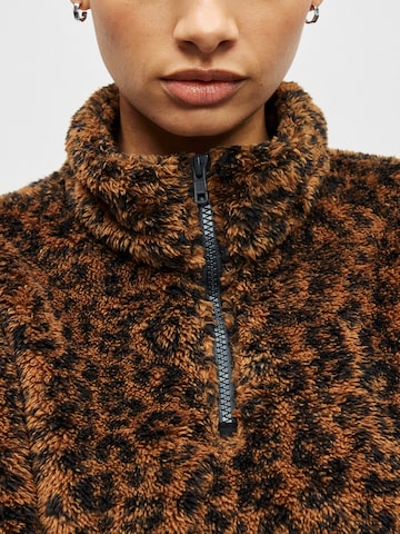 LEVI'S ® Trui 'GEMMA' in Bruin