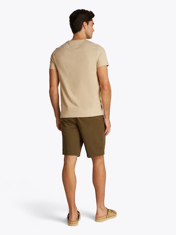 Regular fit Maglietta di TOMMY HILFIGER in marrone