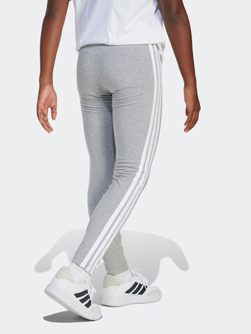 ADIDAS SPORTSWEAR Скинни Спортивные штаны 'Essentials' в Серый