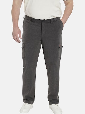 Charles Colby Loose fit Cargo Pants ' Baron Clay ' in Grey: front