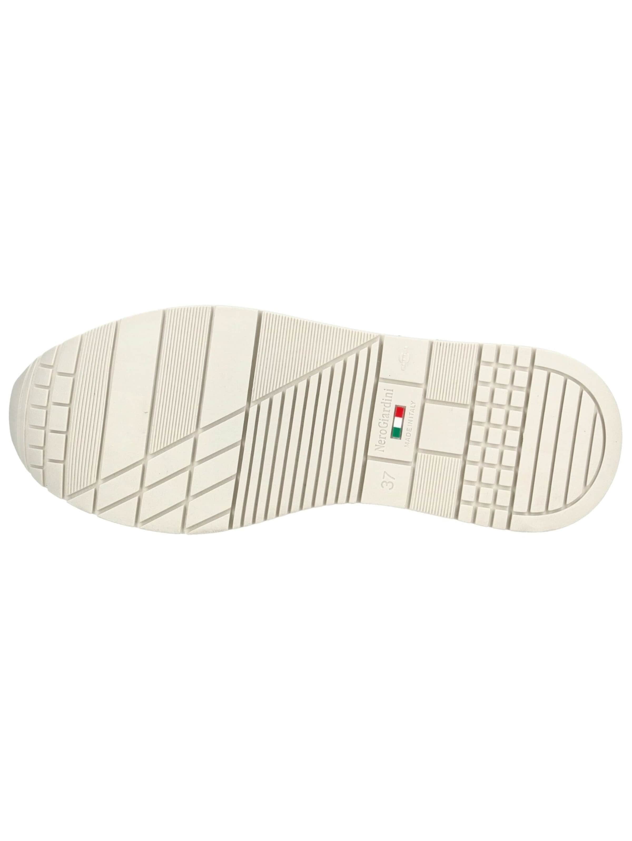 Baskets basses Nero Giardini en marron