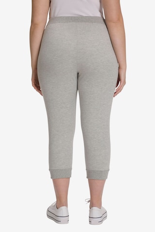 Ulla Popken Loosefit Trachtenhose in Grau