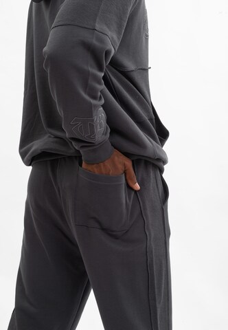 Tom Barron Sports suit in Grey