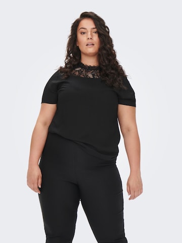 ONLY Carmakoma - Blusa 'First' en negro: frente