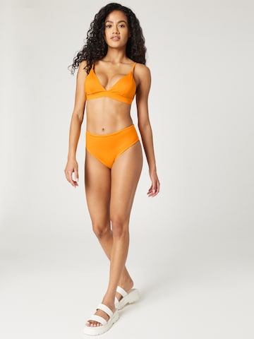 Triangle Hauts de bikini 'Jenna' A LOT LESS en jaune