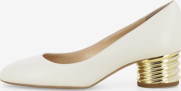 EVITA Pumps 'BASIA' in Beige: voorkant
