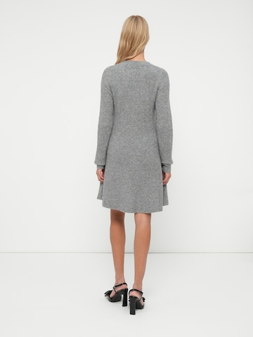 PIECES Kootud kleit 'PCRYDIA', värv hall