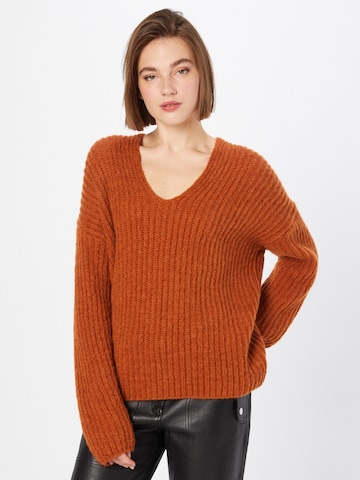 DRYKORN Sweater 'Linnas' in Orange: front