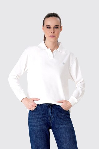 UNIQVIBE Shirt in White