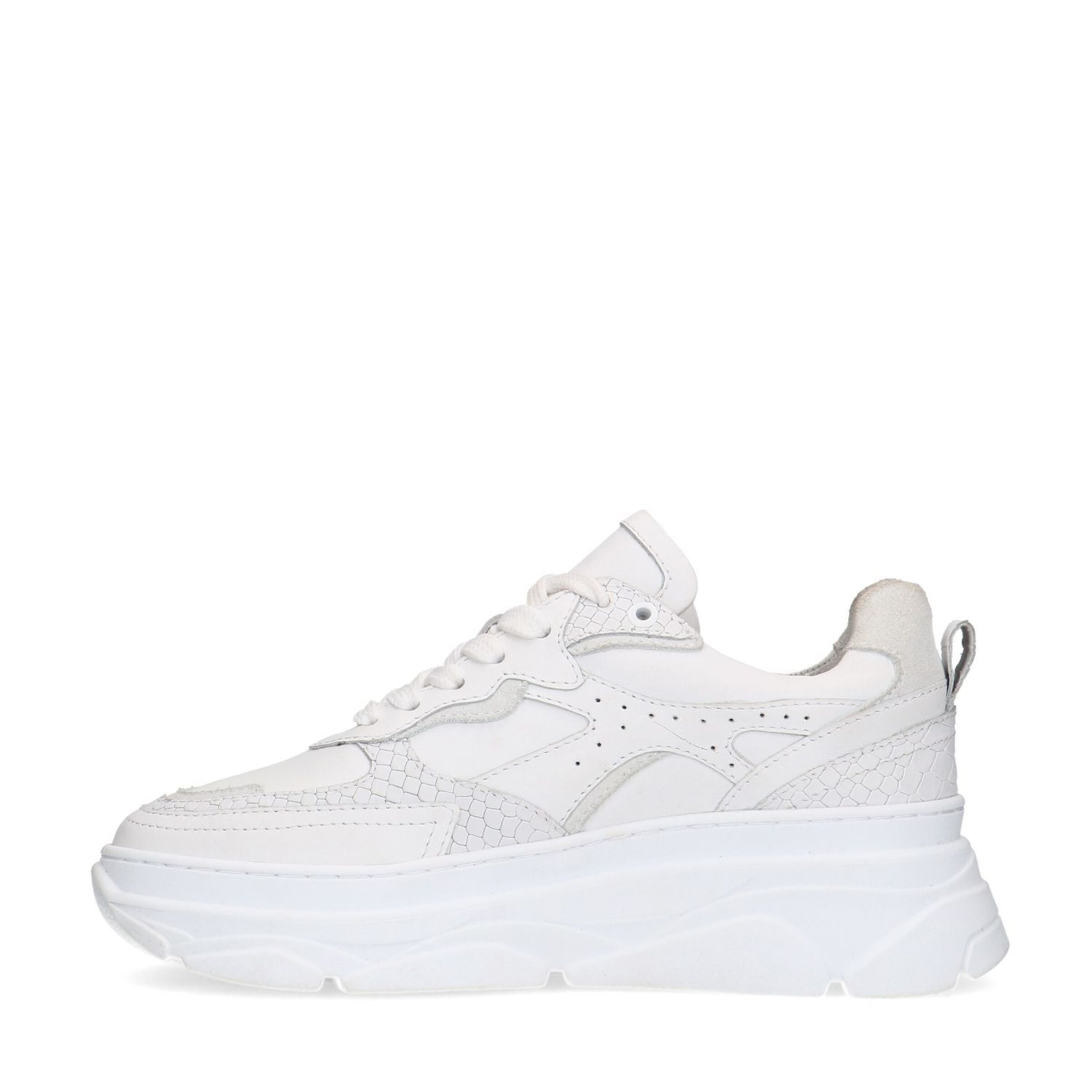 Baskets basses SACHA en blanc