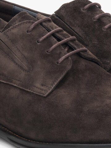 Scarpa stringata '01-2539' di Estro in marrone