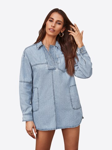 Imily Bela Bluse in Blau: Vorderseite