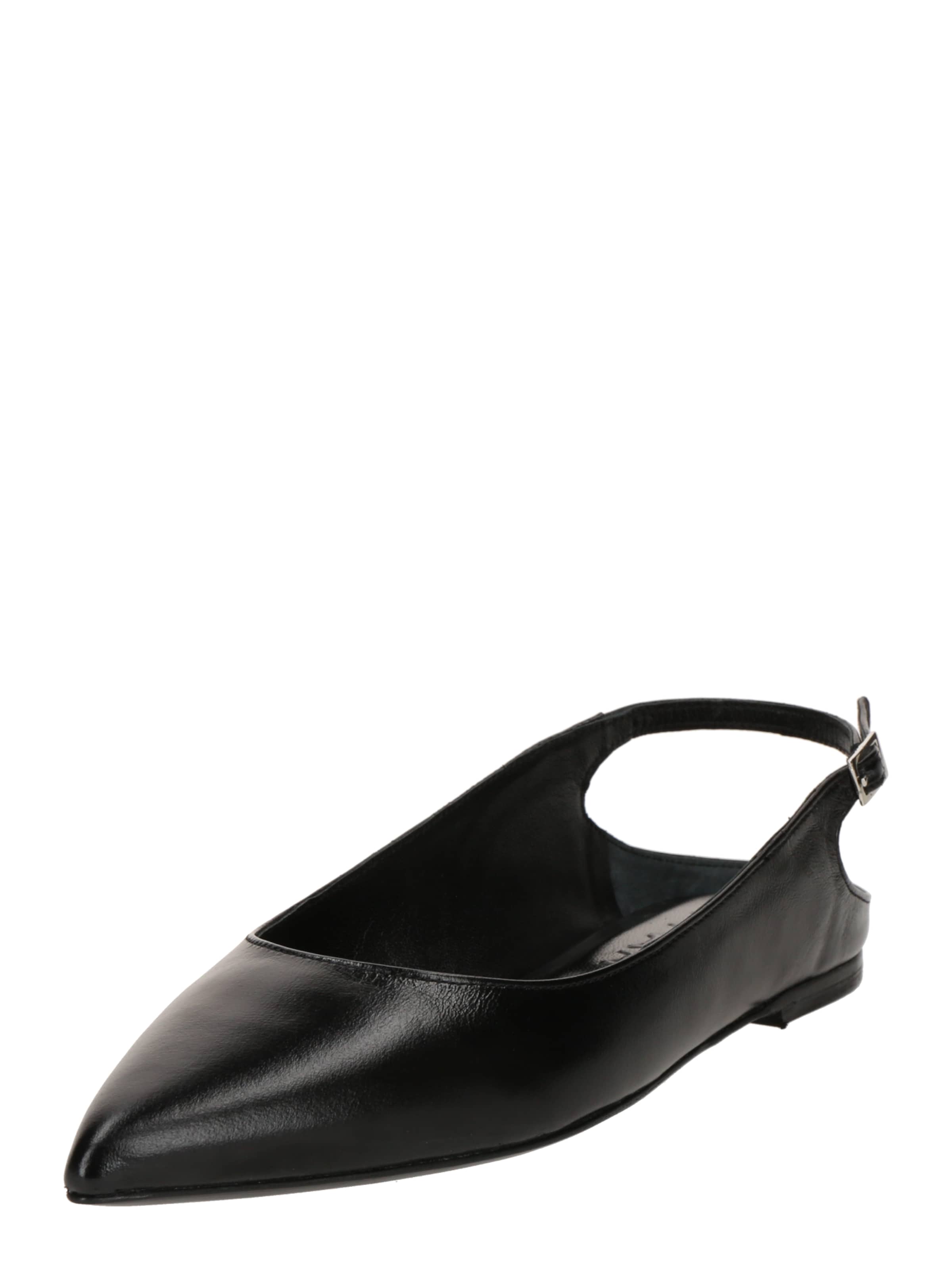 Ballerines à lanières 'KOYNA' By Far en noir : devant