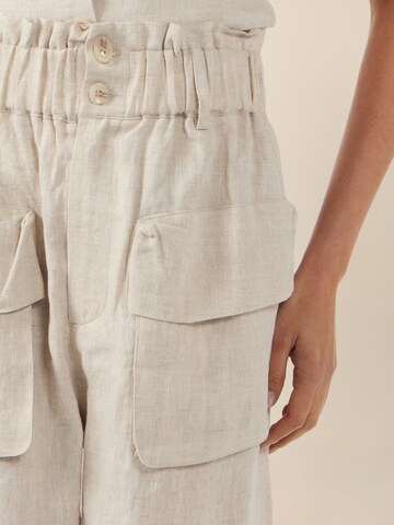 APART Wide Leg Bermuda in Beige