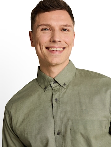 TOM TAILOR DENIM Comfort fit Button Up Shirt in Green