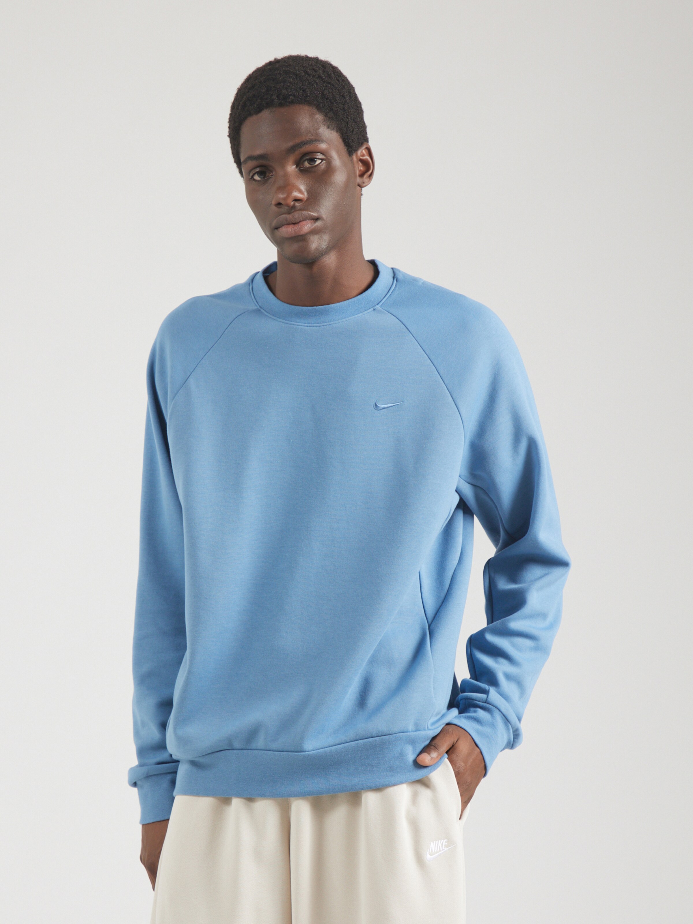 NIKE Sports sweatshirt PRIMARY in Light Blue ABOUT YOU