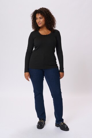 KAFFE CURVE - Camiseta 'KCBritt' en negro