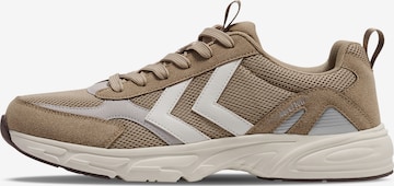 Hummel Sneaker in Braun: Vorderseite