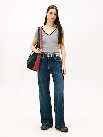 Maglietta 'ESSENTIAL' di Tommy Jeans in nero