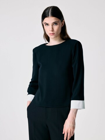 adl Shirt in Black