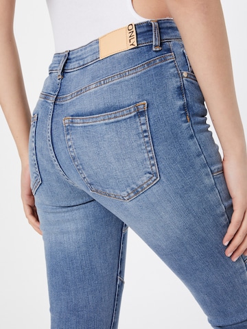 Skinny Jean 'Blush' ONLY en bleu