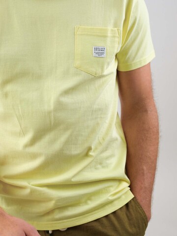 T-Shirt 'Basito' Deeluxe en jaune
