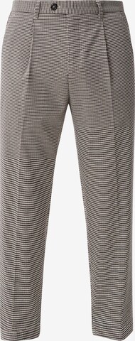 s.Oliver Tapered Pleat-Front Pants in Grey: front