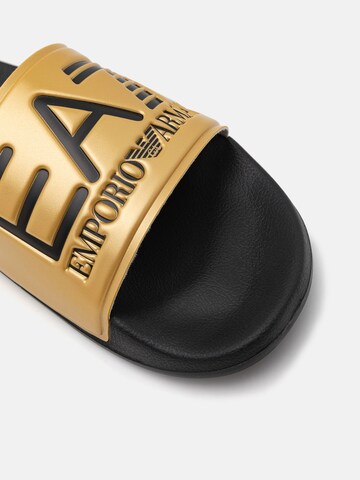 EA7 Emporio Armani Pantolette in Gold