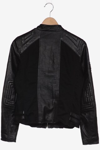 Maze Jacket & Coat in S in Black