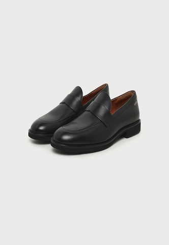 Chaussure basse 'Ginsby' HUGO en noir
