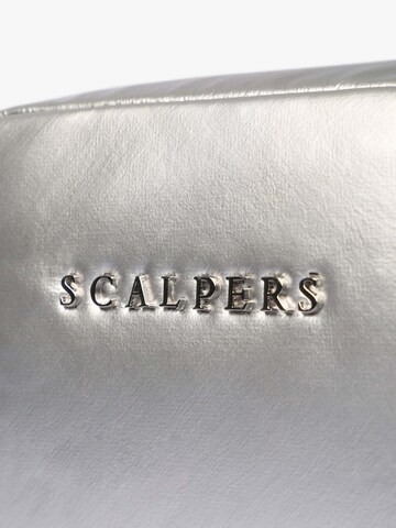 Scalpers Kosmetiikkalaukku 'Sandy' värissä hopea