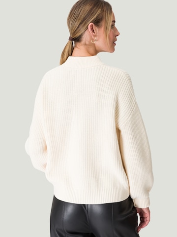 Pullover di zero in beige