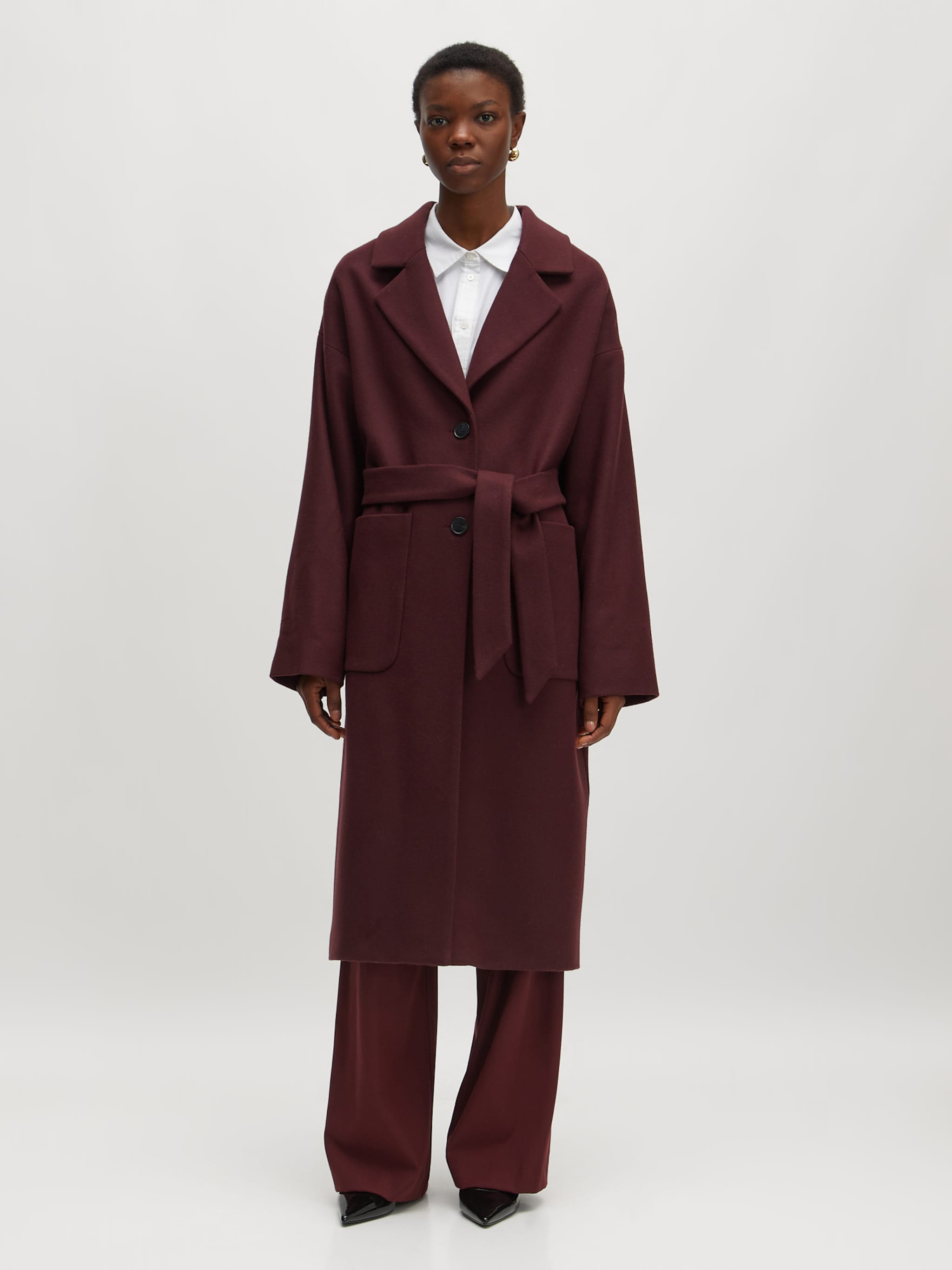 EDITED Produkter Overgangsfrakke 'Santo' burgunder