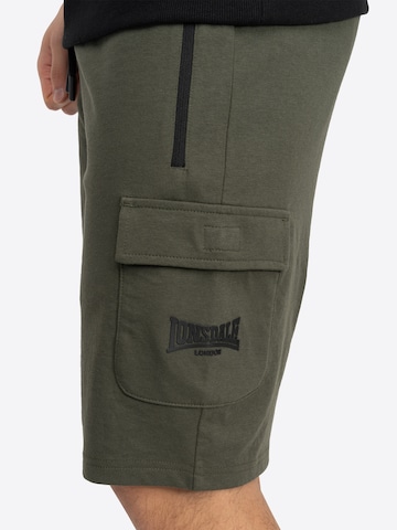 LONSDALE Обычный Спортивные штаны 'Totton' в Зеленый