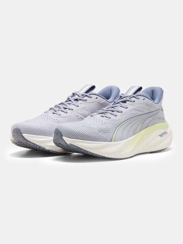 PUMA Laufschuh 'Magnify Nitro 3' in Grau