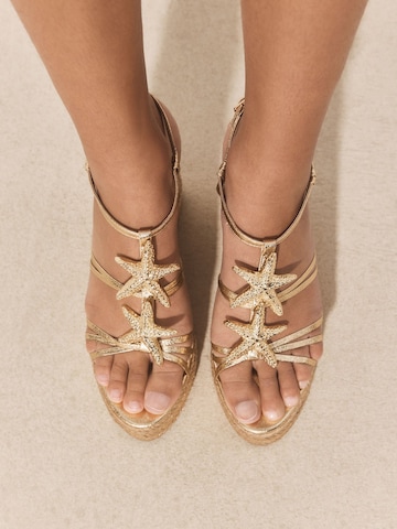 Next Sandale in Gold