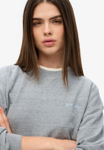 Sweat-shirt 'Essential' Superdry en gris