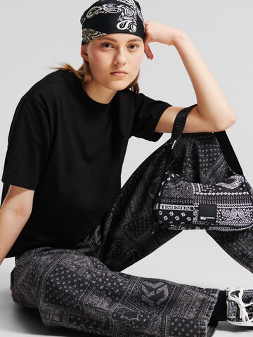 KARL LAGERFELD JEANS Shoulder bag 'Urban' in Black: front