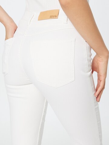 Skinny Jeans di Nasty Gal in bianco